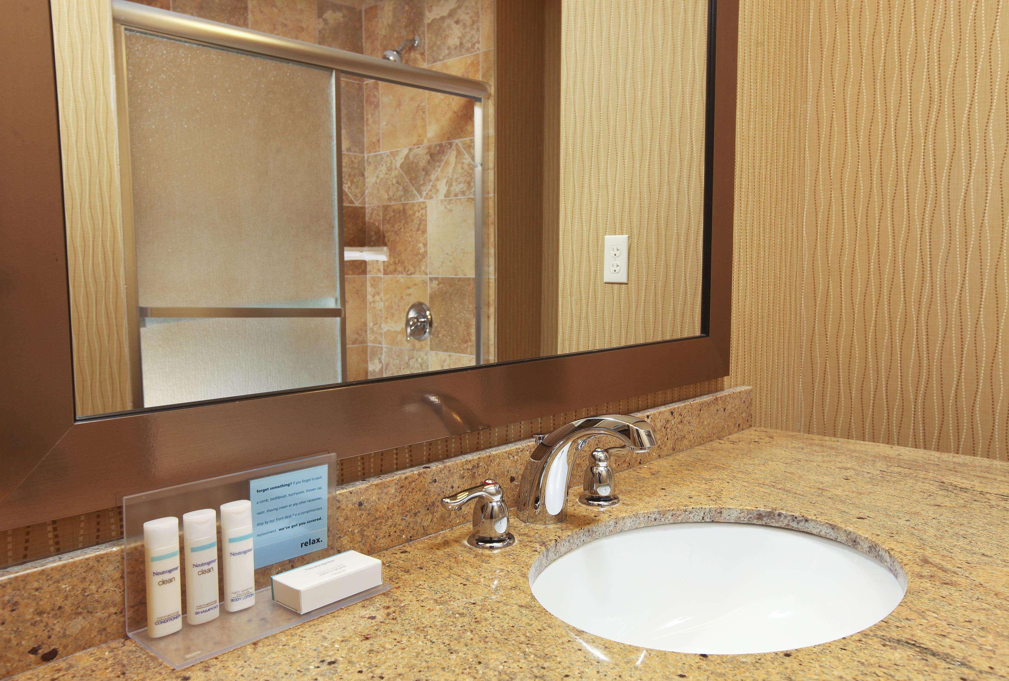 Hampton Inn & Suites Fargo Medical Center Zewnętrze zdjęcie