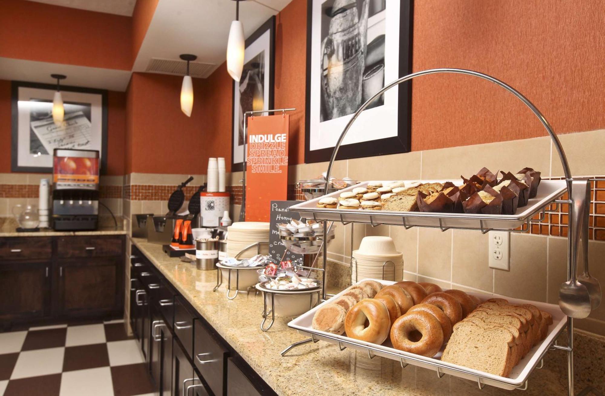 Hampton Inn & Suites Fargo Medical Center Zewnętrze zdjęcie