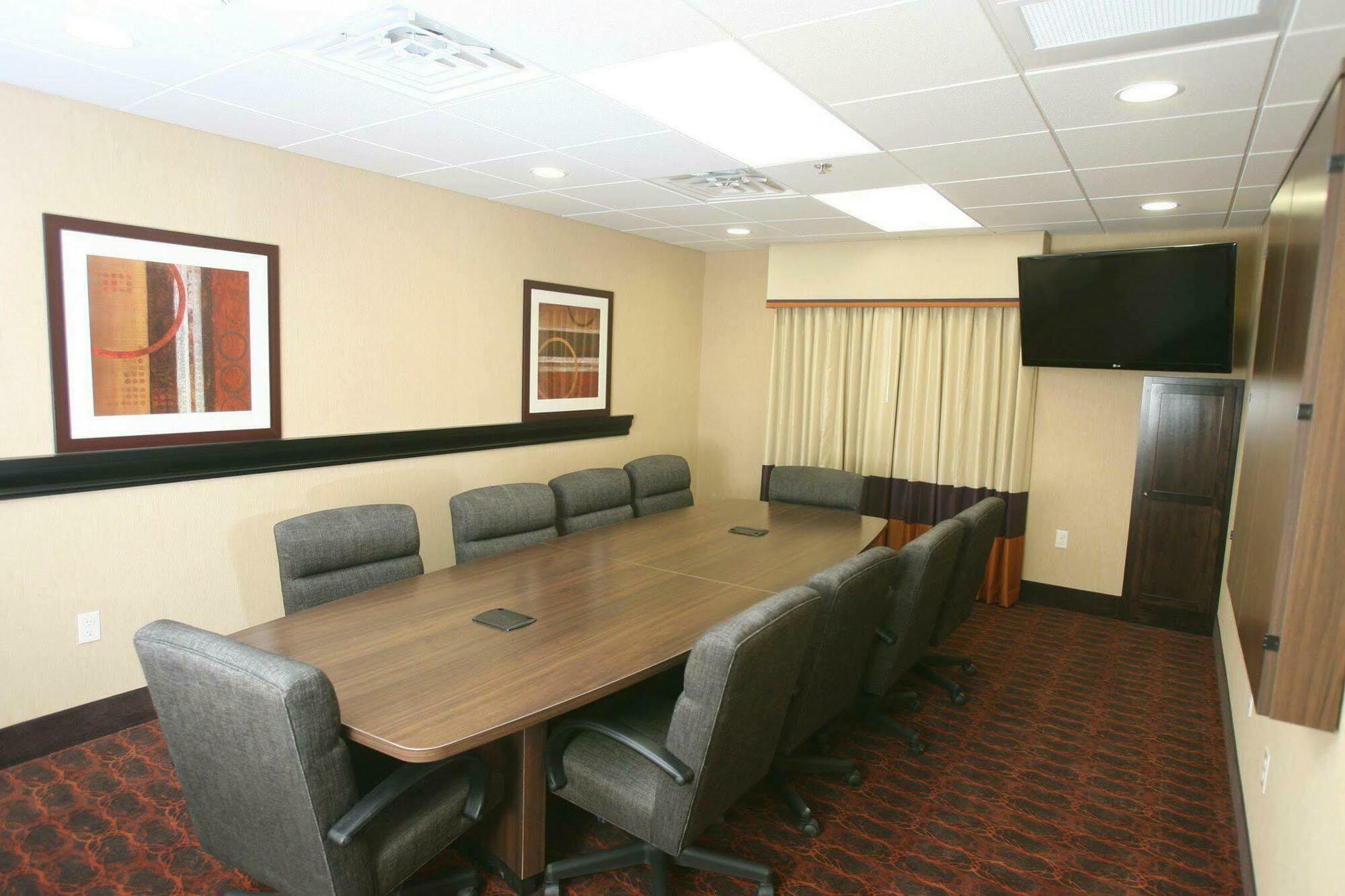 Hampton Inn & Suites Fargo Medical Center Zewnętrze zdjęcie